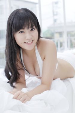 美谷朱里